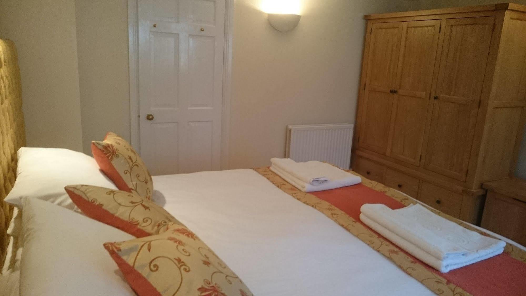 Mayville House Apartment كيلتنهام المظهر الخارجي الصورة