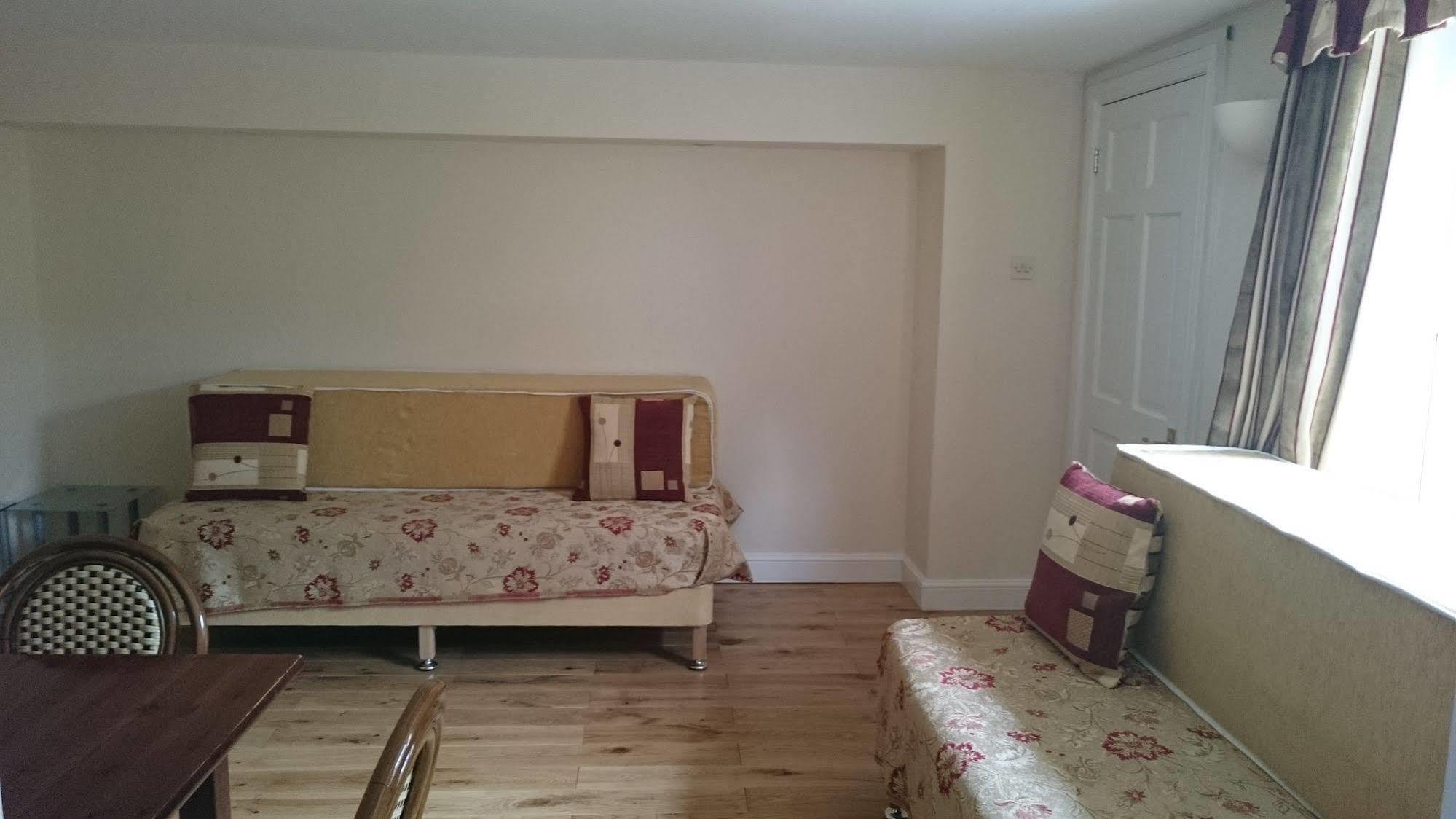 Mayville House Apartment كيلتنهام المظهر الخارجي الصورة